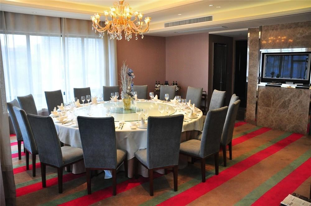 Four Seasons Rayli Hotel Ningbo Exterior photo