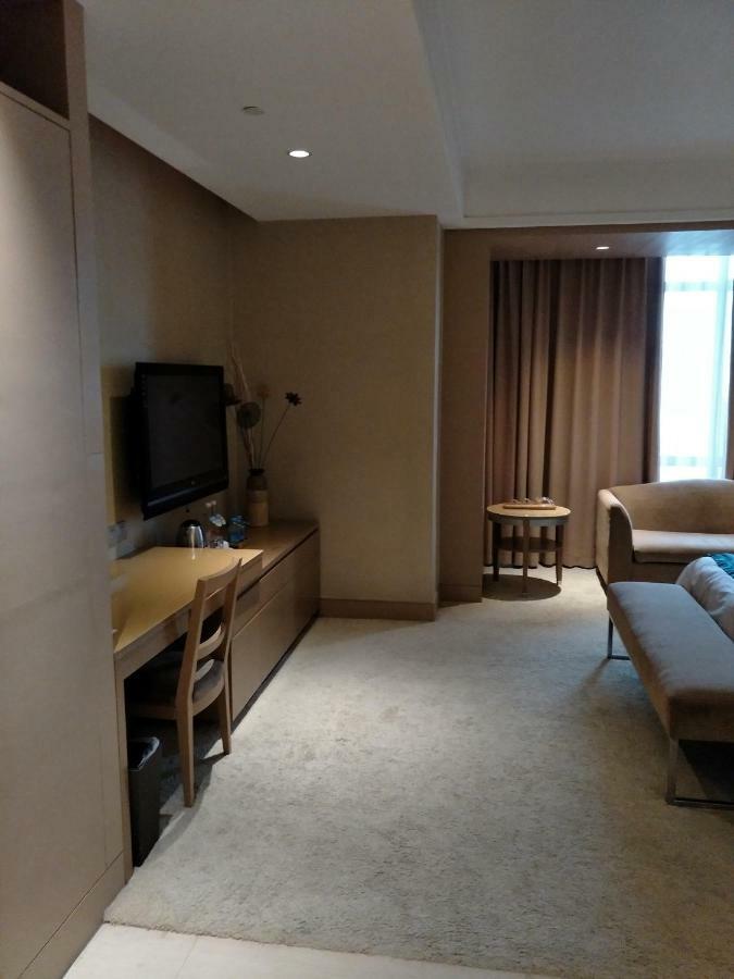 Four Seasons Rayli Hotel Ningbo Exterior photo